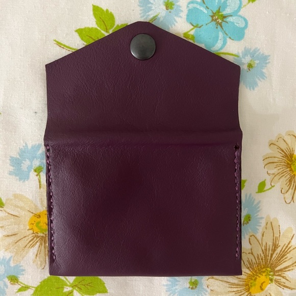 Handmade Genuine Leather Wallet - Picture 4 of 5